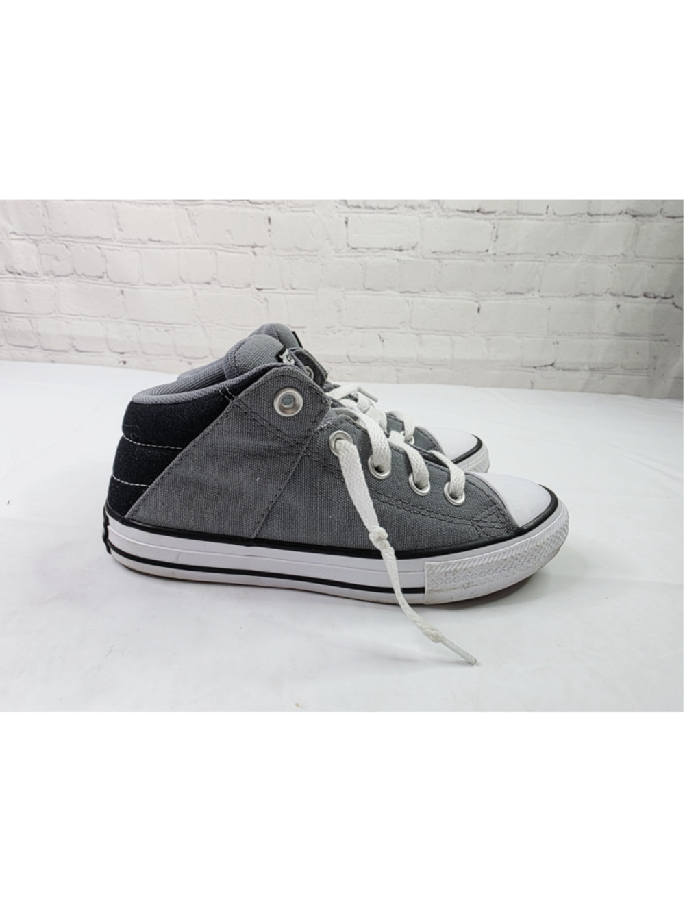 Chuck Taylor All Star Axel Mid Casual Sneakers Gray/ Black Kids Size 1